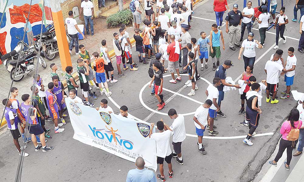 Niños y jóvenes participan en torneo contra el uso de las drogas