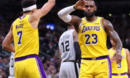Spurs volvieron a vencer a los Lakers por 110-106 pese a los 35 puntos de LeBron James