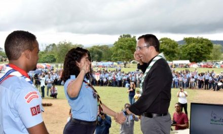 Ministro de Educación Andrés Navarro asegura que el movimiento Scouts creará nuevos líderes en la escuela