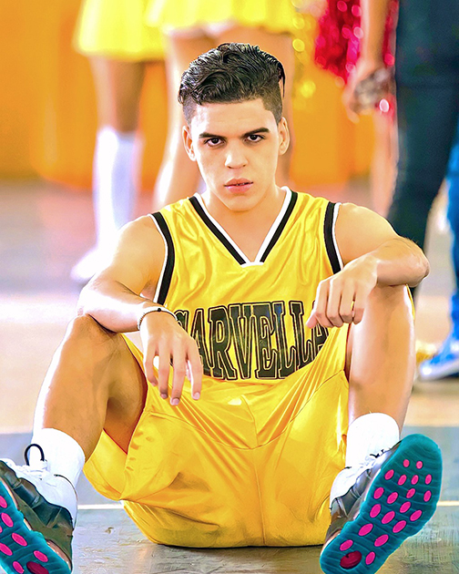 Tiktoker Garvella presenta “Con Movimiento”