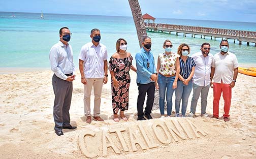 Liberación de Tortugas Marinas – Hoteles Catalonia