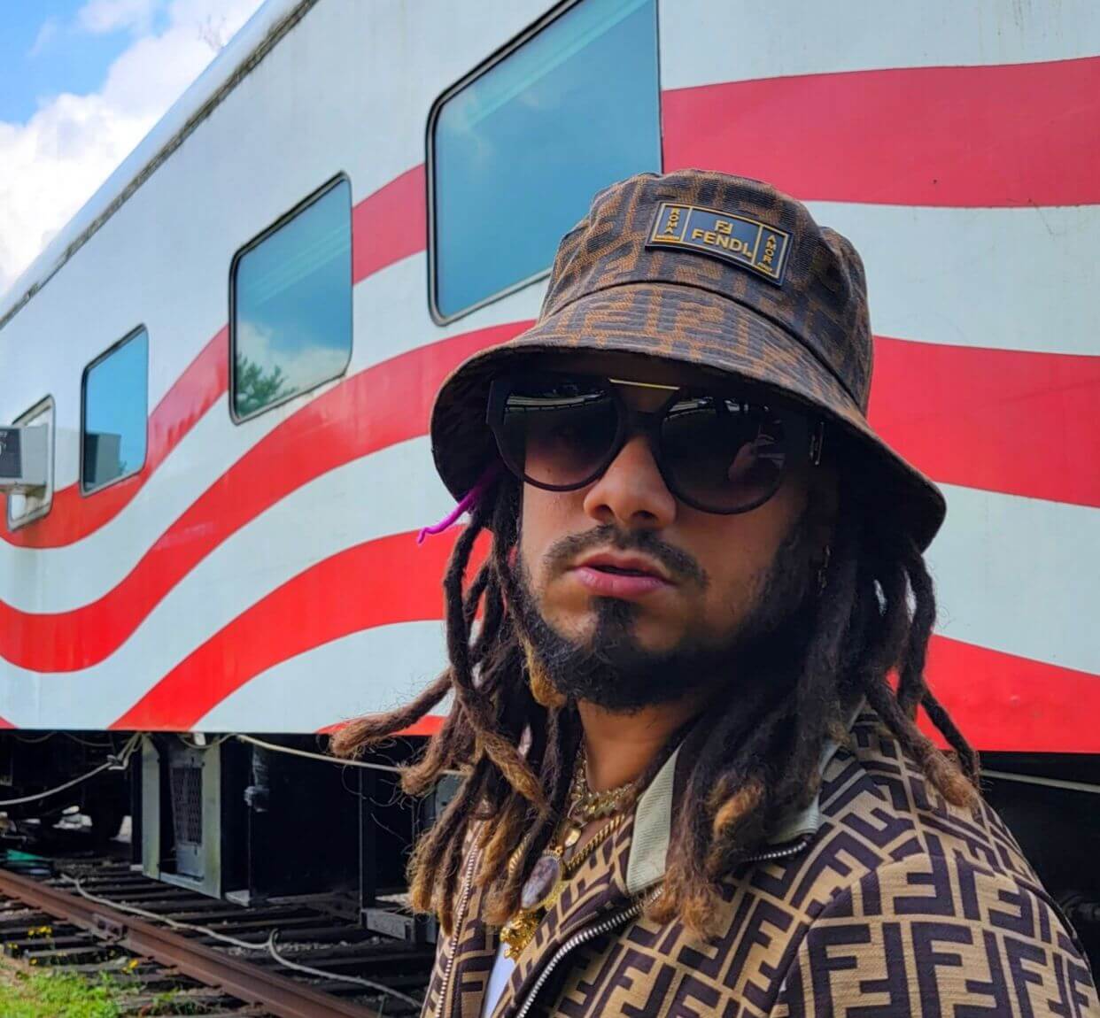 Artista urbano RT Mundial se posiciona en Latinoamérica