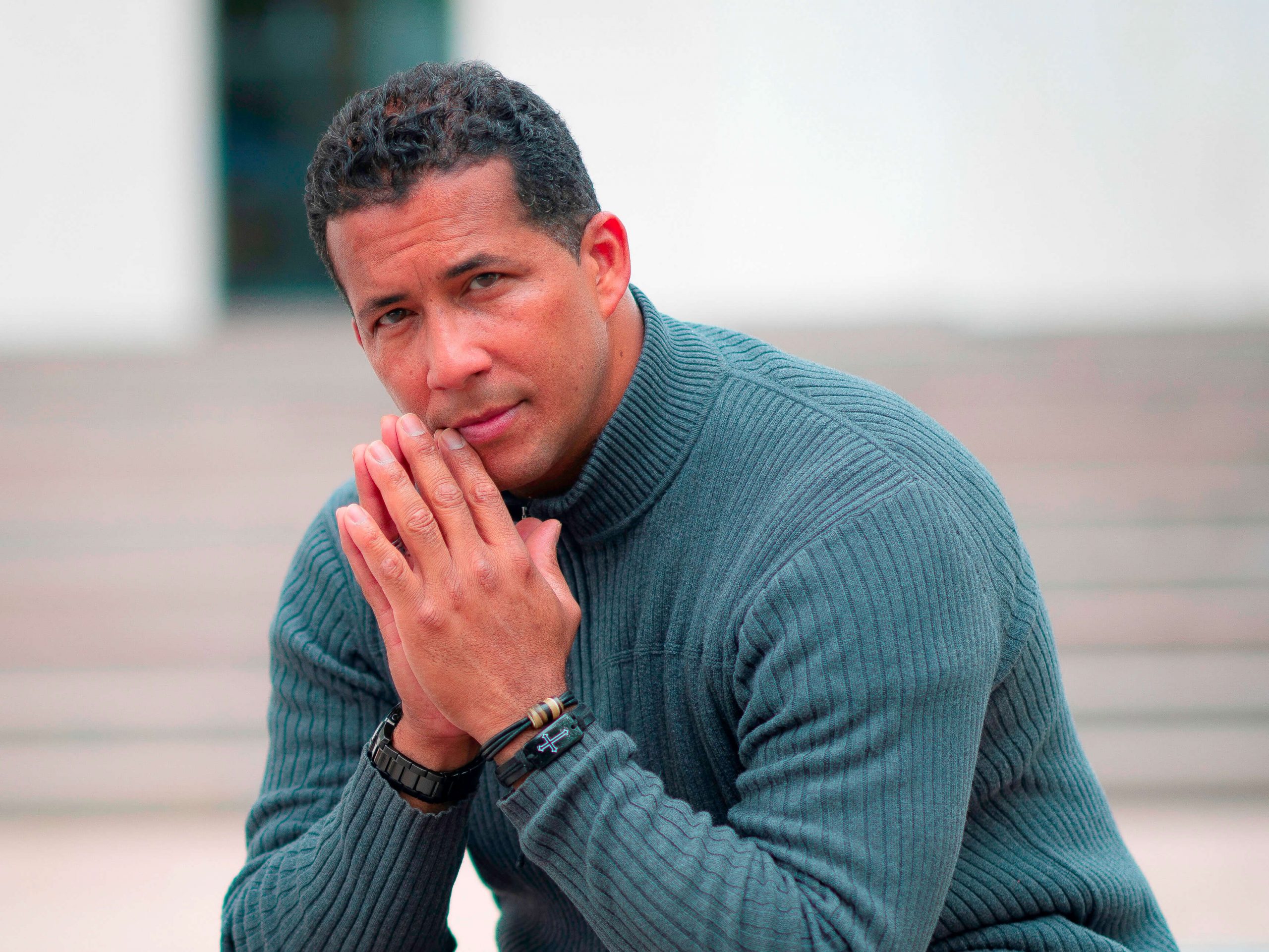 Allie Rafael apuesta a la bachata con “Amor se Escribe con Llanto”