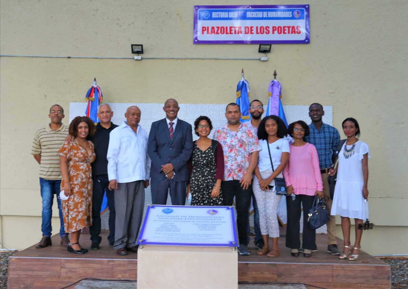 Concluye con éxito la X Semana Internacional de la Poesía