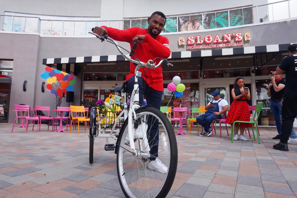 José Alberto “El Canario” promociona Dulce con Dulce