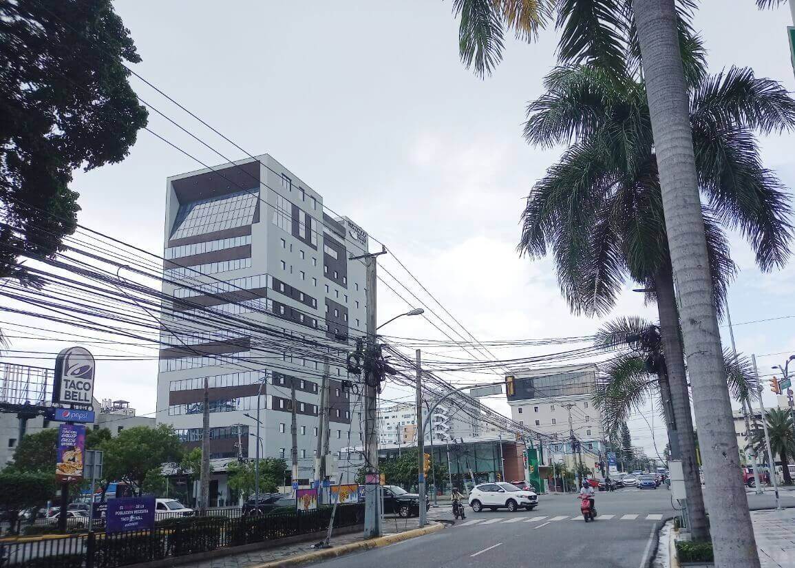 Soterramiento del sistema eléctrico debe de ser prioridad