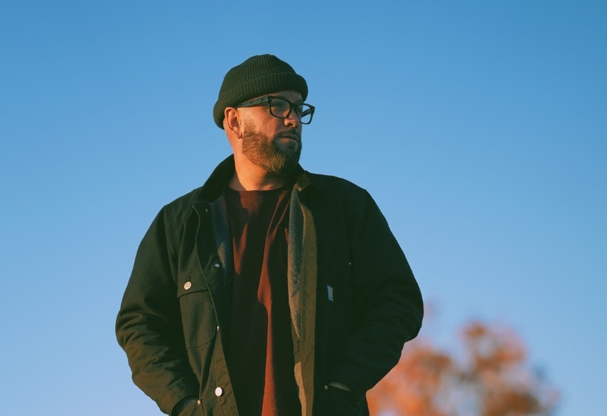 Vocab Slick FT. Equipto & Simone Mosely presenta "When I’m Here"