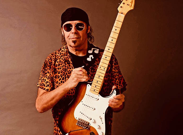 Vargas Blues Band lanza el single "Driving Thought The Night”