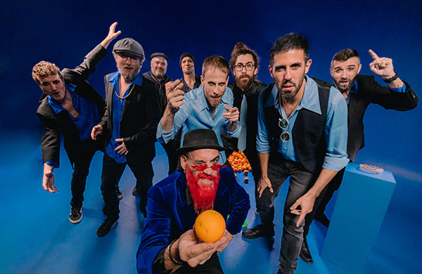 Eskorzo exprime el jugo en 'Tu amor me está matando' e inicia el Vitamina Tour