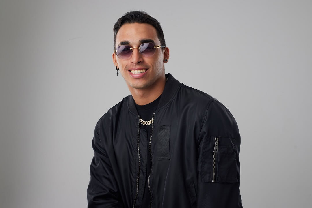 Ray Muvz debuta con “Pégate” de la mano del reconocido productor Eliel