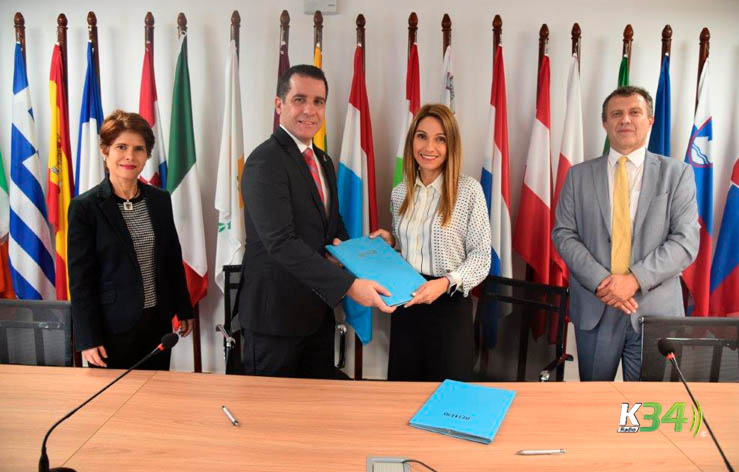 REDOMIF y Visa firman un acuerdo para fomentar la educación financiera