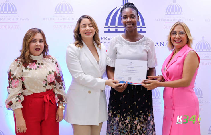 Supérate gradúa 84 jóvenes en áreas técnicas