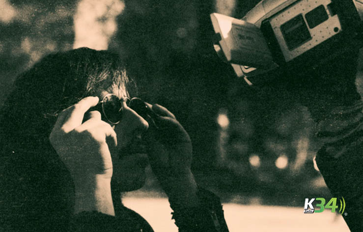 ¡ACOSTADETODO presenta su nuevo videoclip "Laberinto"!