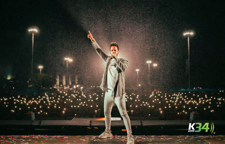 Manny Cruz ante más 20 mil personas en Venezuela