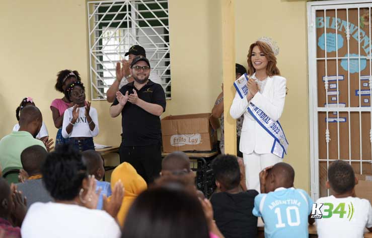 Grupo Cana Rock y Mariona Juncosa realizan donación en Centro Educativo El Cortecito