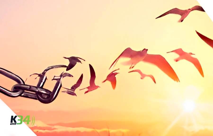 U’NESS lanza su sencillo "otra vez" del álbum "cumplimiento"