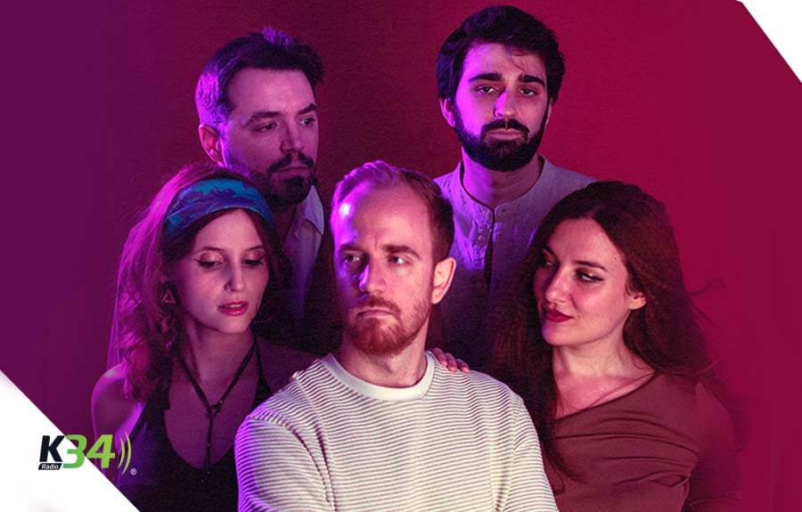 Mujer Cometa debuta con “Esperando el Huracán”