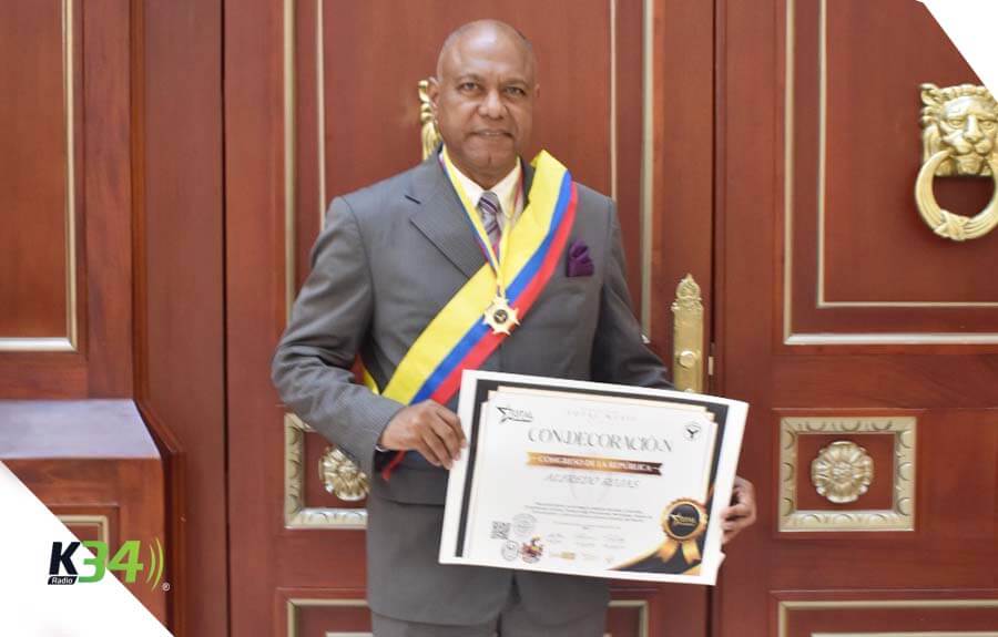 Alfredo Rojas Condecoración Congreso de la República de Colombia