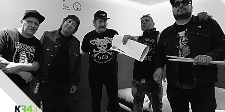 2 MINUTOS ft. Enjambre presenta: "TEMA DE ADRIÁN"