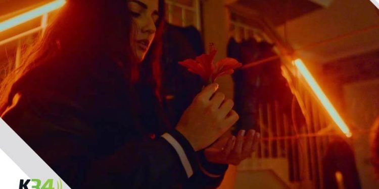 La cantante canaria Caluu C. presenta su nuevo sencillo "QHP"