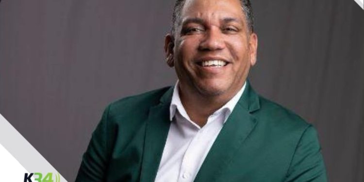 Ex candidato a senador de la Fuerza del Pueblo renuncia al partido