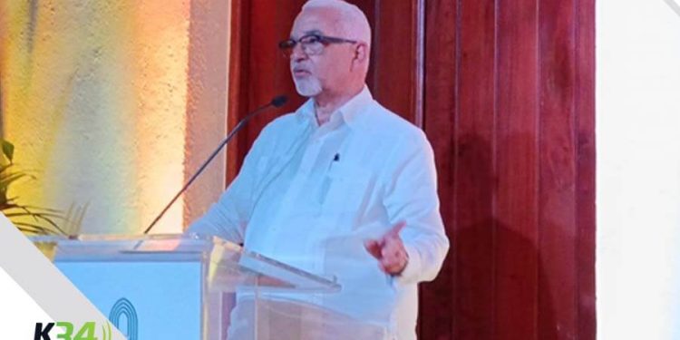 Centro Cultural Banreservas presenta libro de arte con fotos de Teatro Guloya