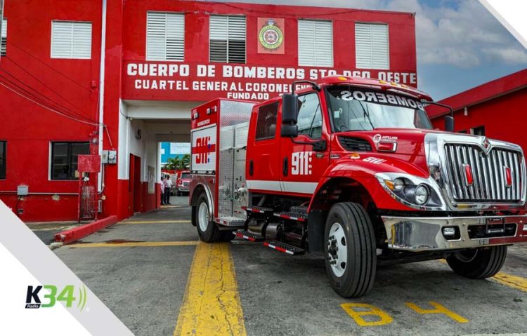 911 refuerza capacidad operativa del Cuerpo de Bomberos de SDO con la entrega de un moderno camión