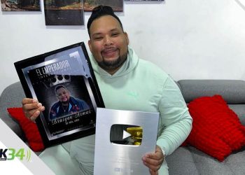 El Gordito Latino se convierte en un hito como DJ Salsero ganando su primera placa de YouTube