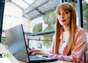 Michel Gallero inició su residencia en Escena 8 a casa llena