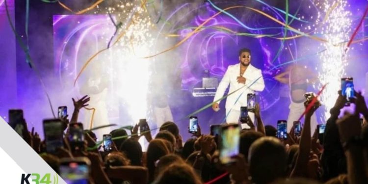 Chris Lebron se Luce en su Primer Concierto Como Solista Fuera de Republica Dominicana