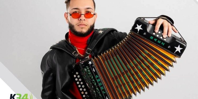 Enyer Acordeón Anuncia Gira de Medios y Showcases por USA