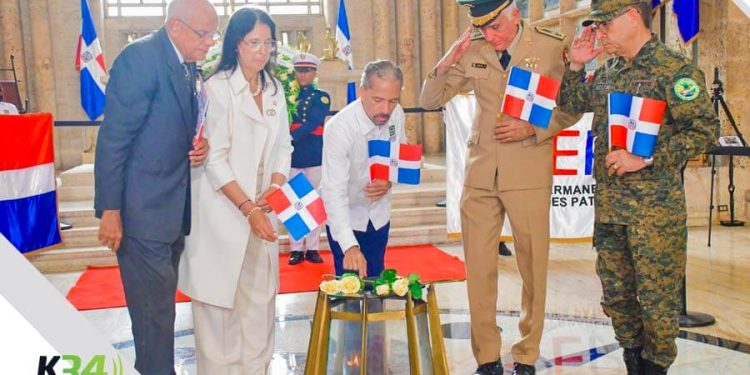 Efemérides Patrias realiza ceremonia nacionalista