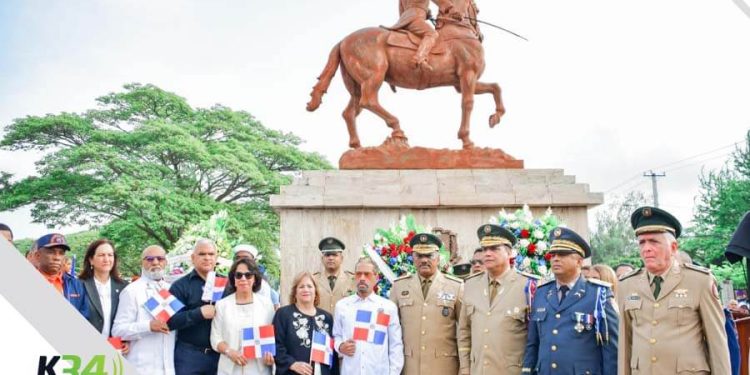 Efemérides Patrias celebra el 161 aniversario de la Restauración de la República