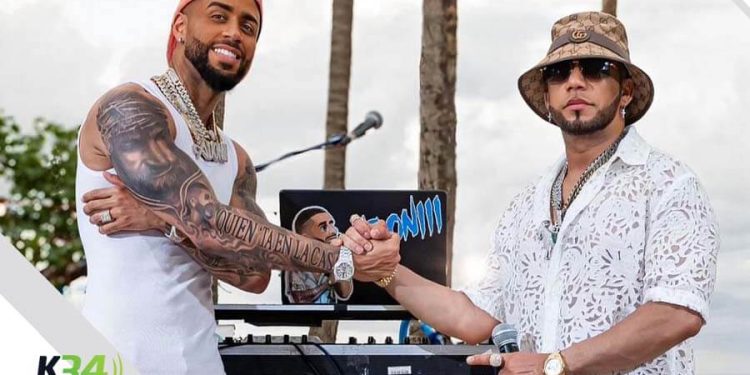 Elvis Martínez y DJ Adonis encienden las redes con mix de grandes éxitos