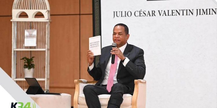 Julio César Valentín puso a circular su nuevo libro “Elecciones separadas, ¿para qué?”