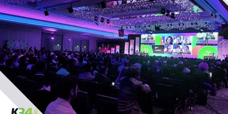 Se parte del futuro del arte audiovisual con IA en LUMINARIUM.IO