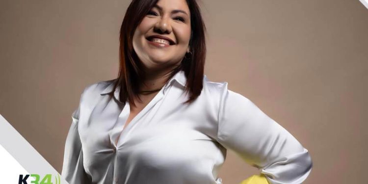 Egle Zurita lanza su nuevo libro "El maquillaje permanente cambió mi vida: ahora cambio la de otros"