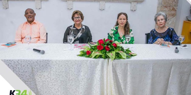 Presentan libro de Teonilda Madera