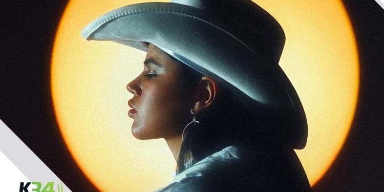 Mari “La Carajita” presenta su nuevo sencillo “Tonada del Callejero”