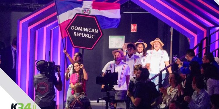 Jóvenes formados por INFOTEP demuestran sus habilidades en WorldSkills Lyon 2024