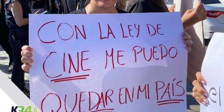 ADOCINE marchó al congreso, y agradece apertura de Abinader al diálogo