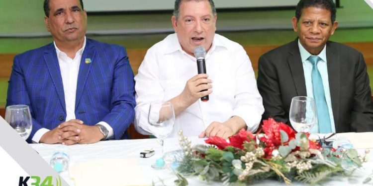 Coopnama inicia celebración de la semana del Maestro