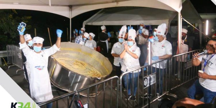 Juan Ariel Jiménez expone en Ucrania sobre su futuro y reconstrucción