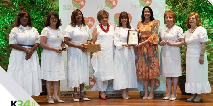 Fundación Vida Sin Violencia Celebra VII Desayuno Por La Paz