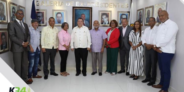 Presidente de COOPNAMA recibe visita del comité ejecutivo de la ADP