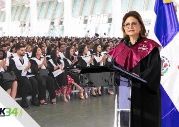Raquel Peña encabeza investidura de 878 graduados de la UFHEC, destacando su aporte al desarrollo nacional