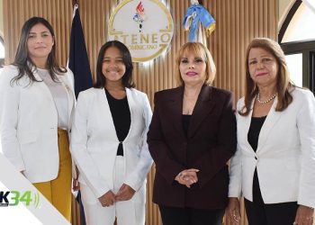 Organizan almuerzo ejecutivo como regalo de Reyes para 130 estudiantes meritorias