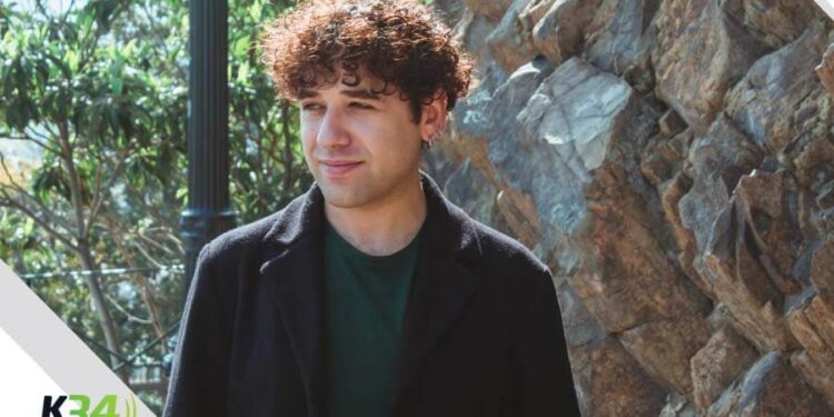 Univaso estrena nuevo single "Momento de Partir"