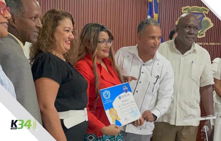 Walddy Lina Polanco es reconocida como Mejor Directora de Medios Digitales en los Premios NW 2024