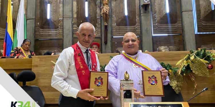 “Colombia” Festeja la entrega del Máximo galardón “Federación Interamericana de Periodismo”